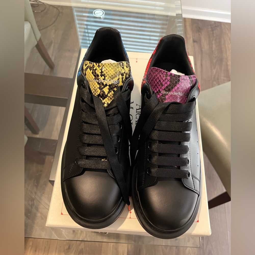 Men’s Alexander McQueen snake skin and leather sneakers size 42 worn once